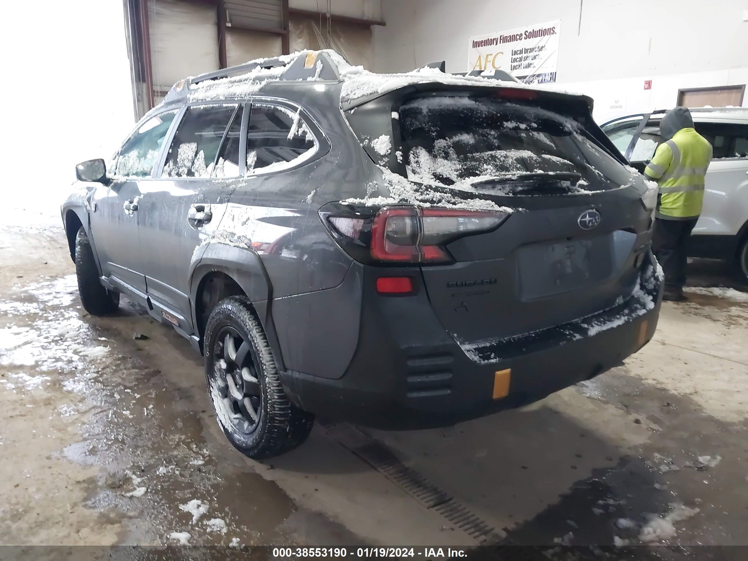 Photo 2 VIN: 4S4BTGUD2R3136577 - SUBARU OUTBACK 