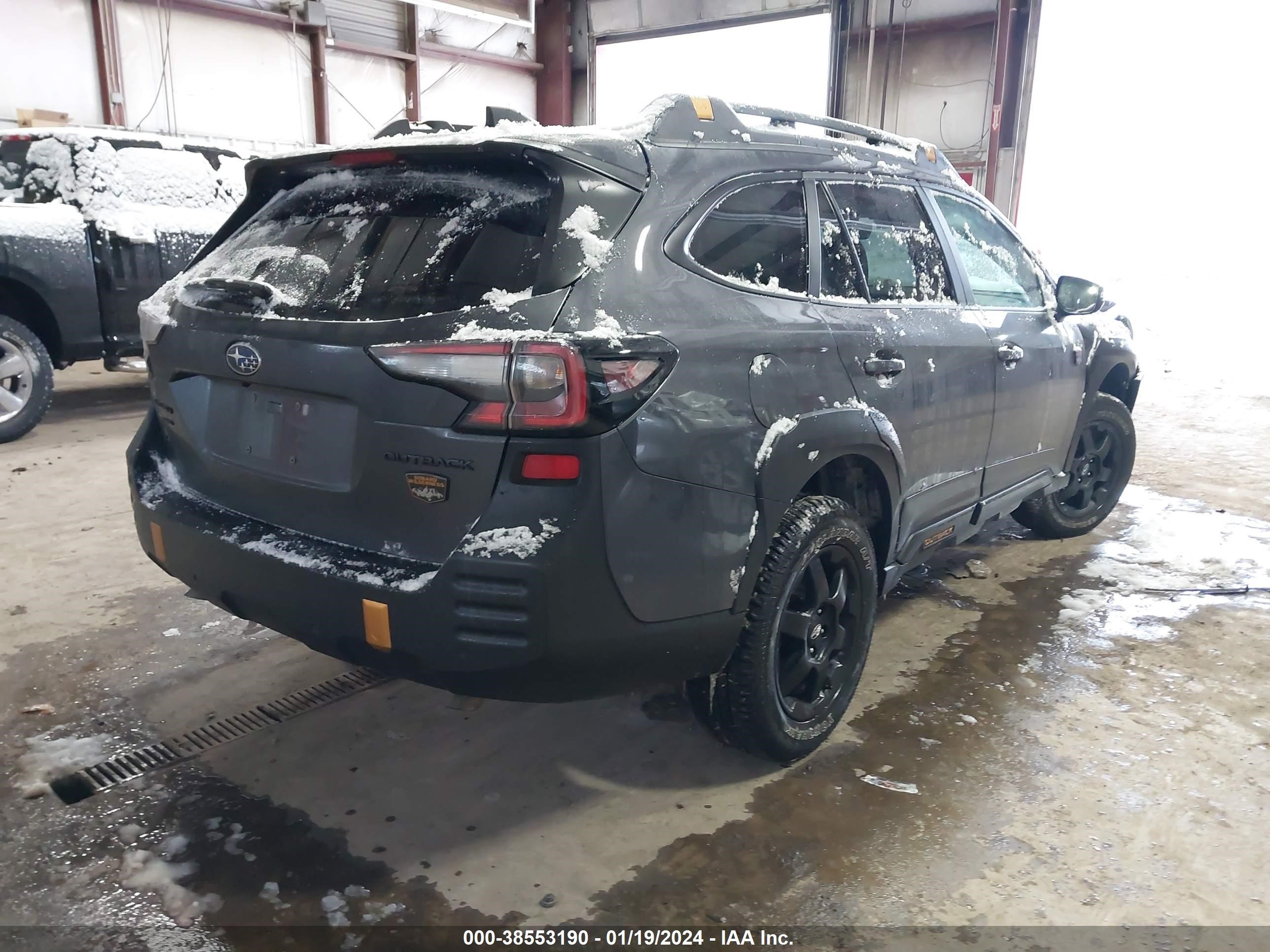 Photo 3 VIN: 4S4BTGUD2R3136577 - SUBARU OUTBACK 