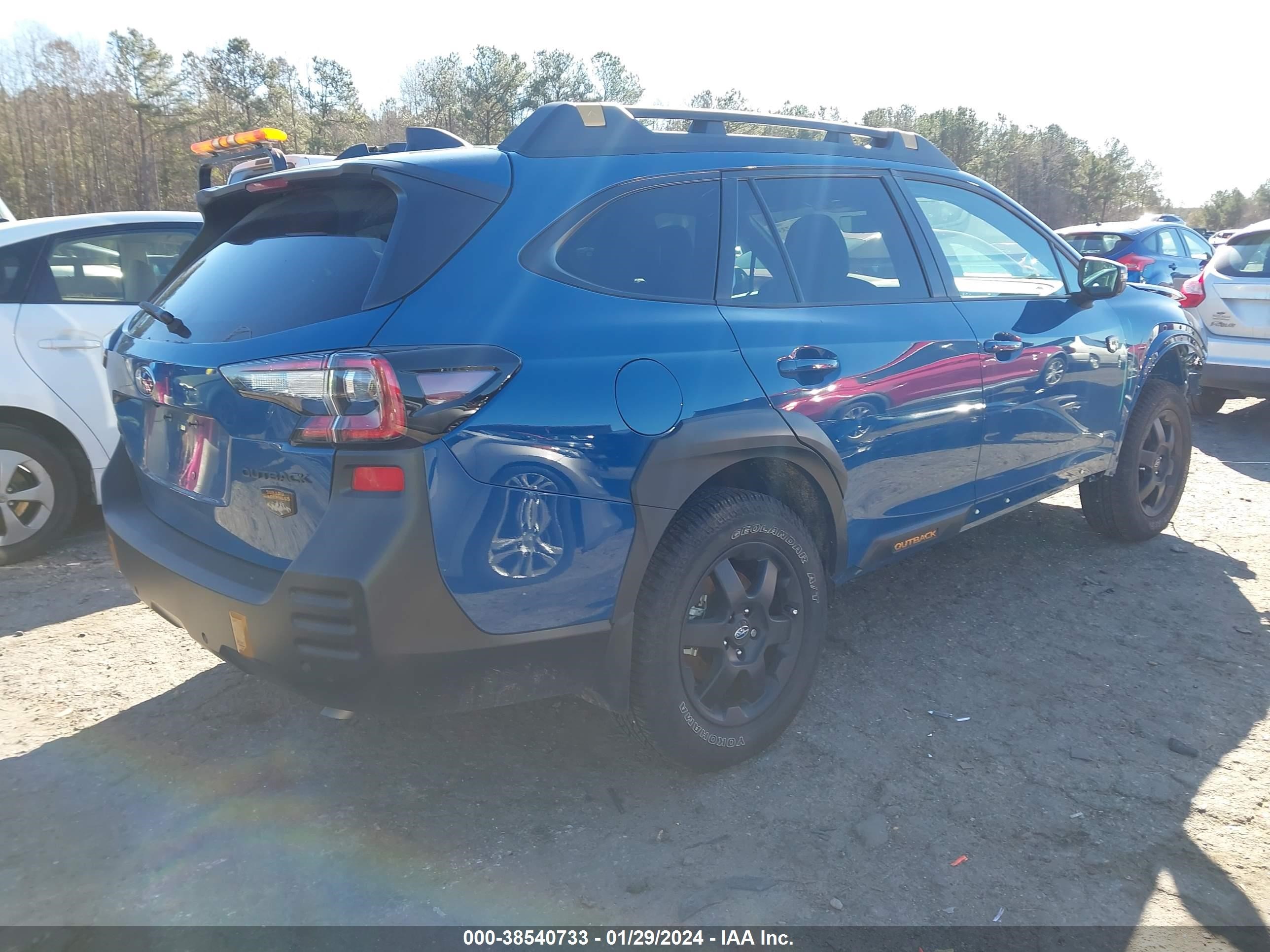 Photo 3 VIN: 4S4BTGUD6R3118096 - SUBARU OUTBACK 