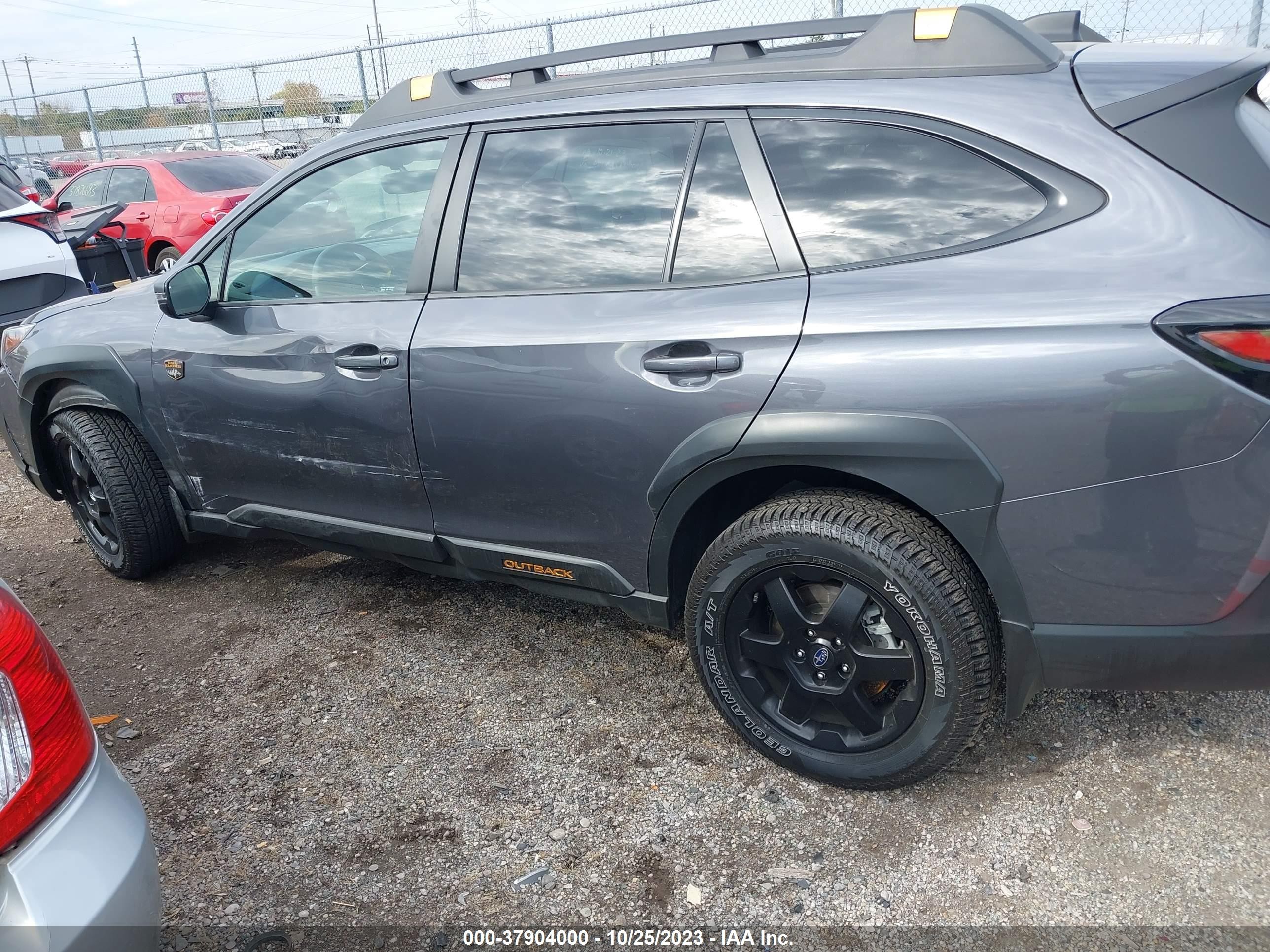 Photo 13 VIN: 4S4BTGUD9N3224620 - SUBARU OUTBACK 