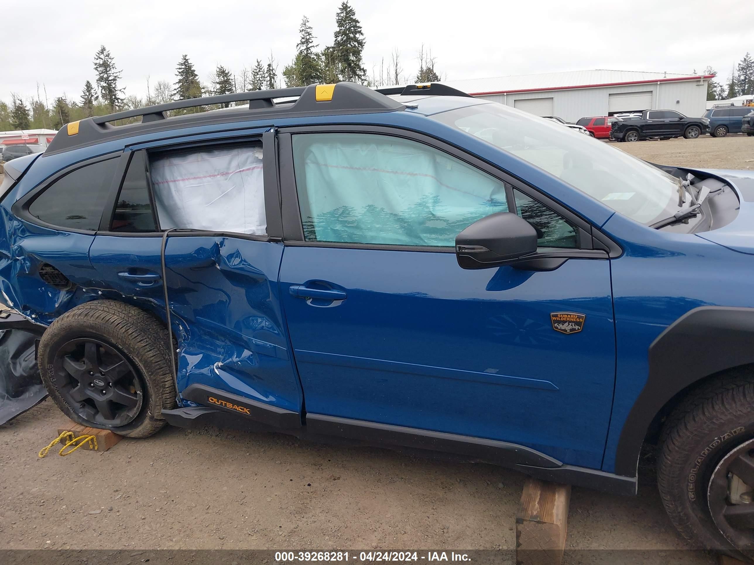 Photo 13 VIN: 4S4BTGUD9R3239995 - SUBARU OUTBACK 