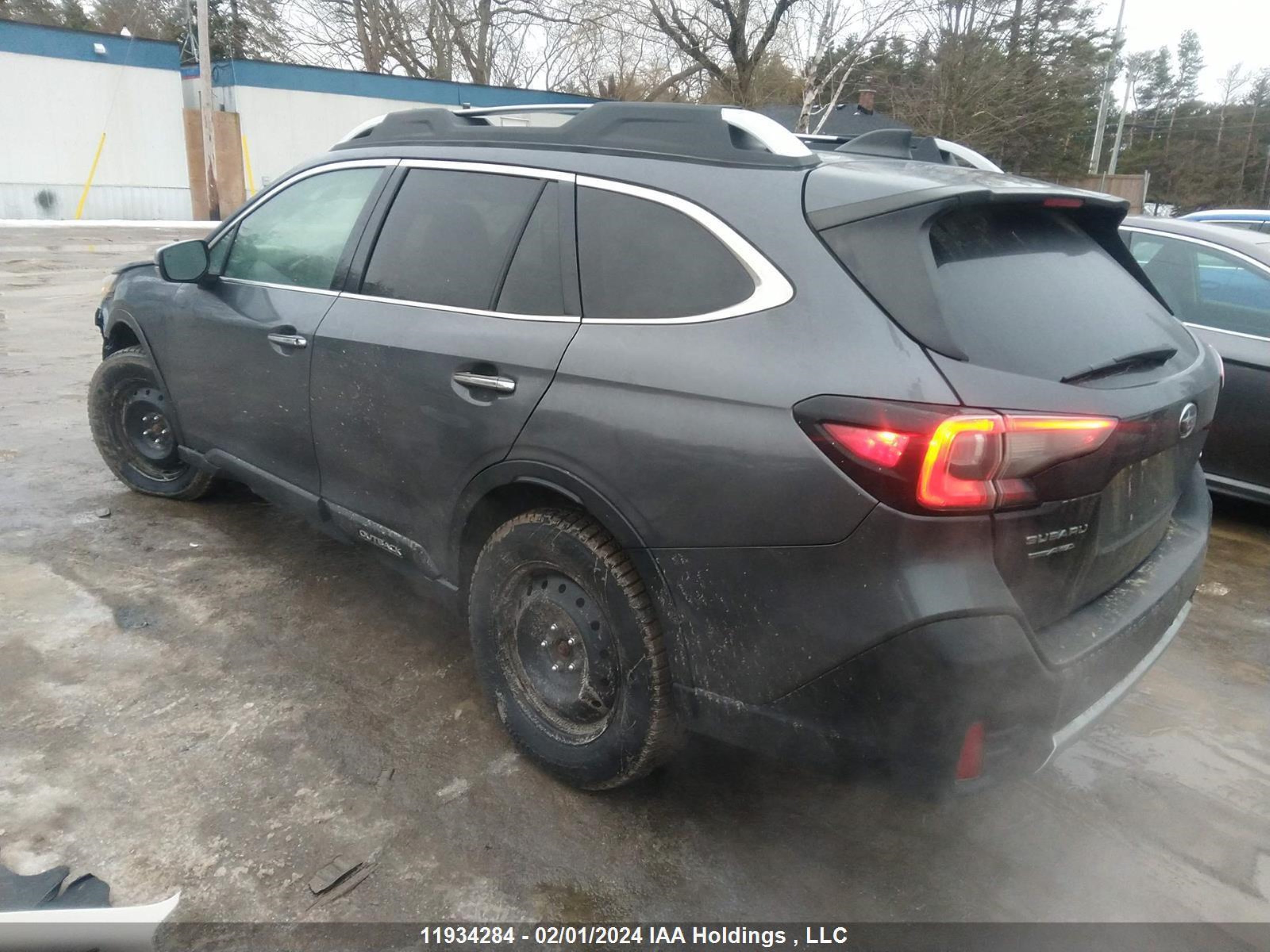 Photo 2 VIN: 4S4BTHPD7M3168497 - SUBARU OUTBACK 