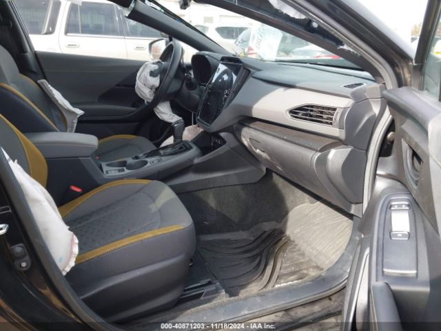 Photo 4 VIN: 4S4GUHF63R3724673 - SUBARU CROSSTREK 