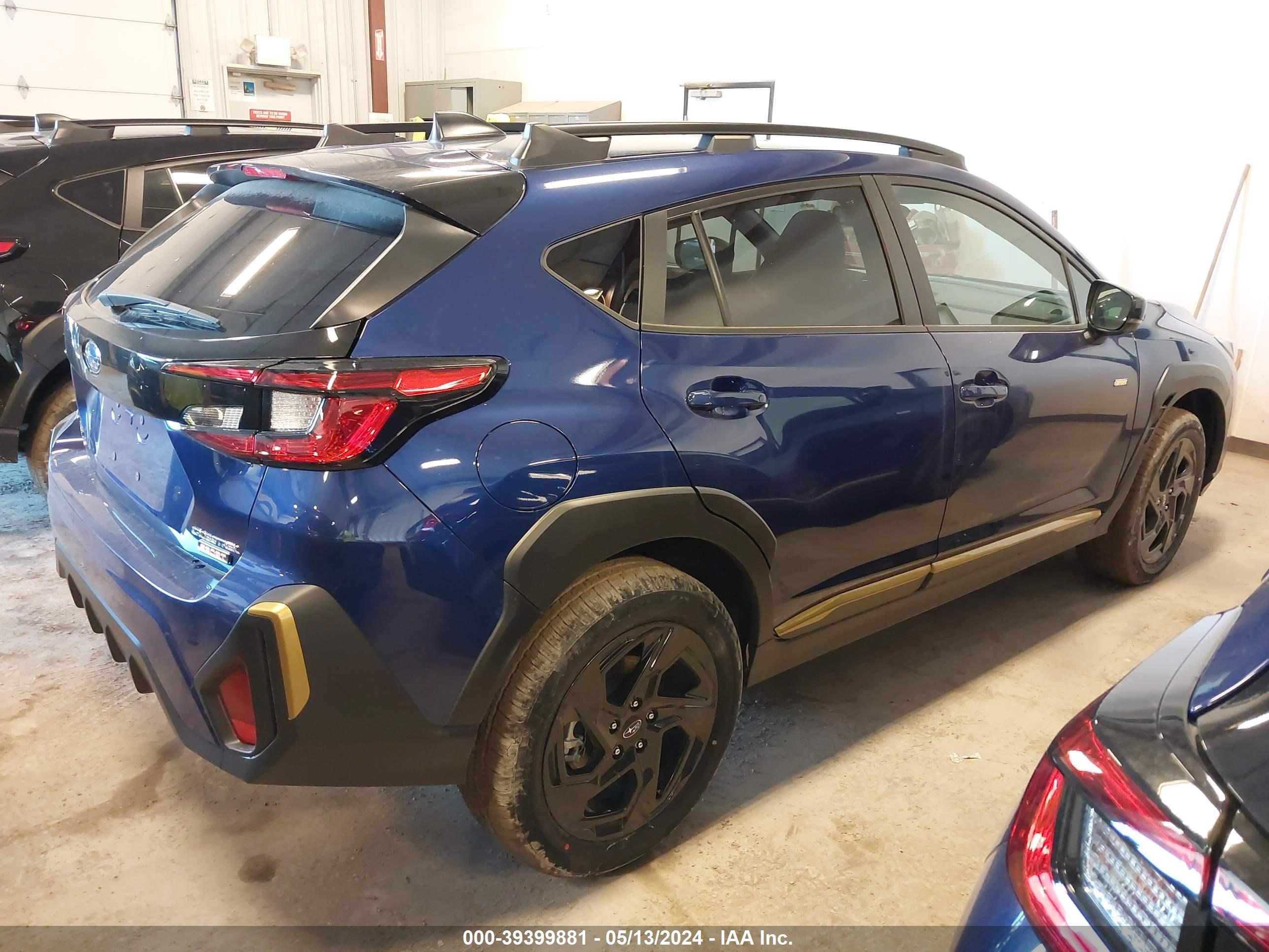 Photo 3 VIN: 4S4GUHF65R3790349 - SUBARU CROSSTREK 