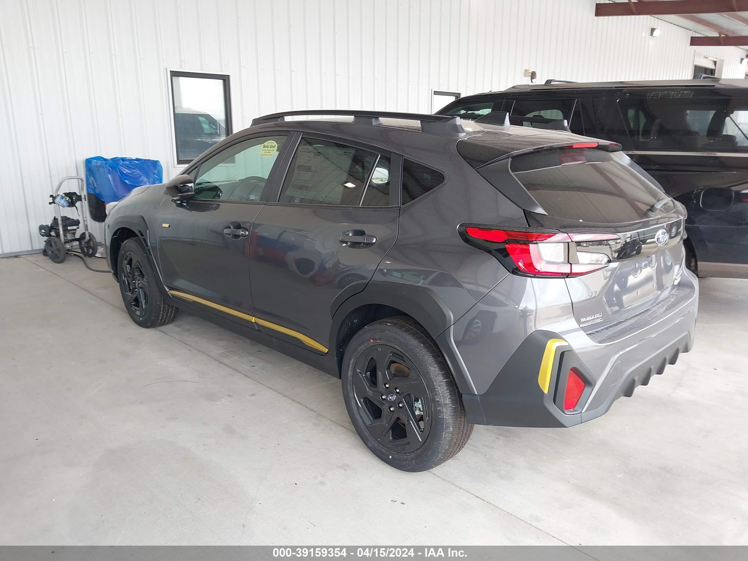 Photo 2 VIN: 4S4GUHF66R3773723 - SUBARU CROSSTREK 