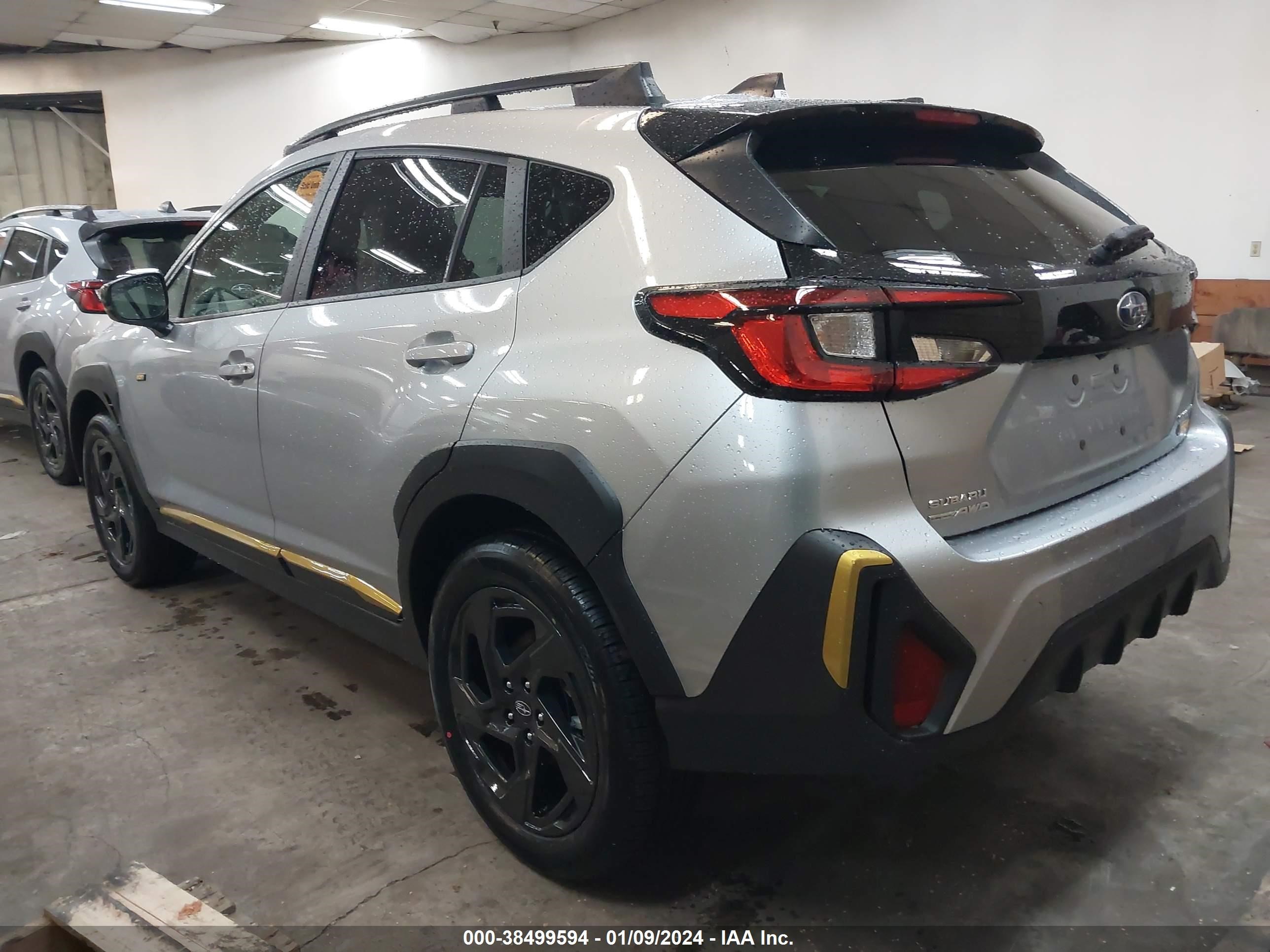 Photo 2 VIN: 4S4GUHF67R3749916 - SUBARU CROSSTREK 