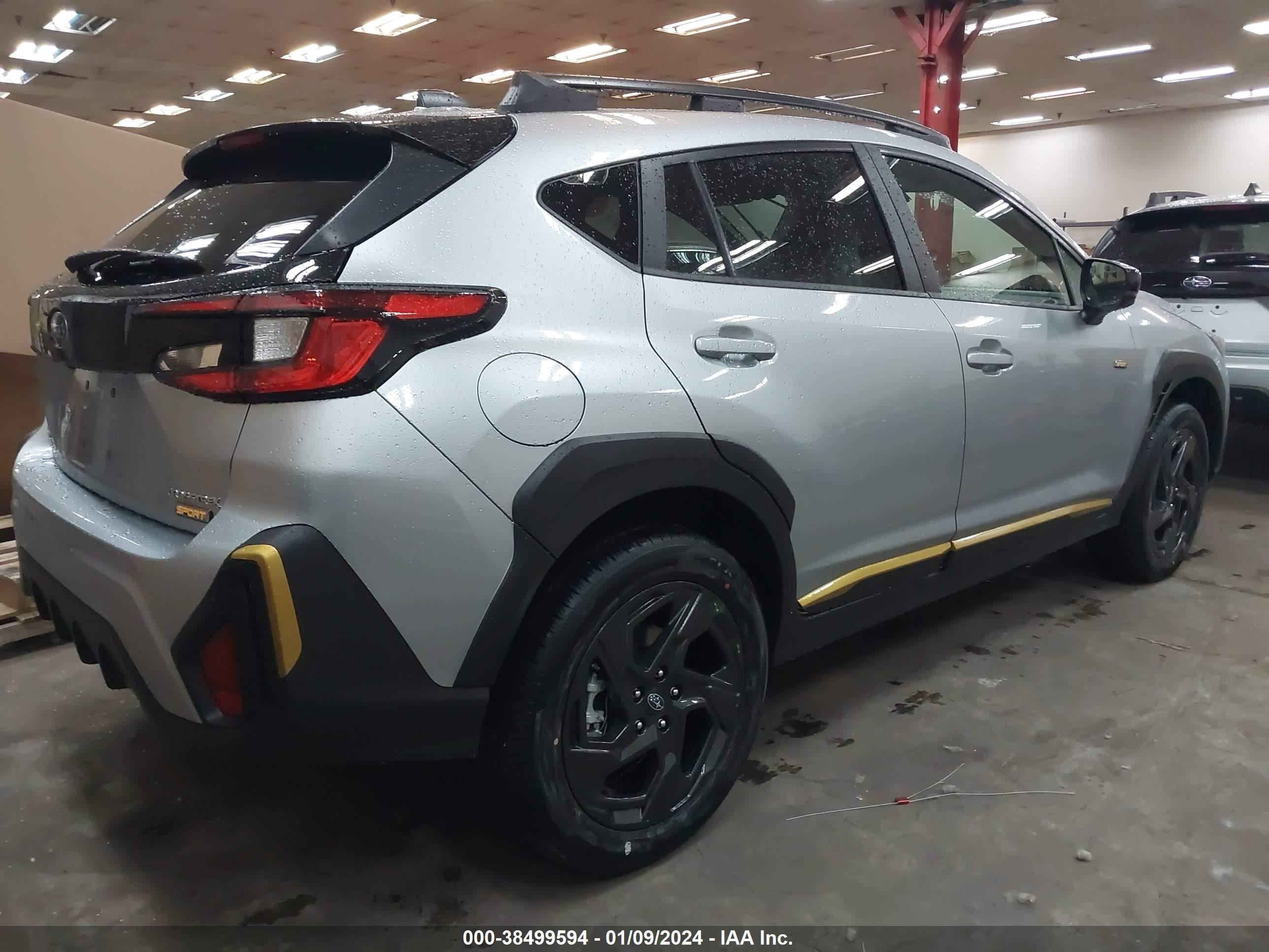 Photo 3 VIN: 4S4GUHF67R3749916 - SUBARU CROSSTREK 