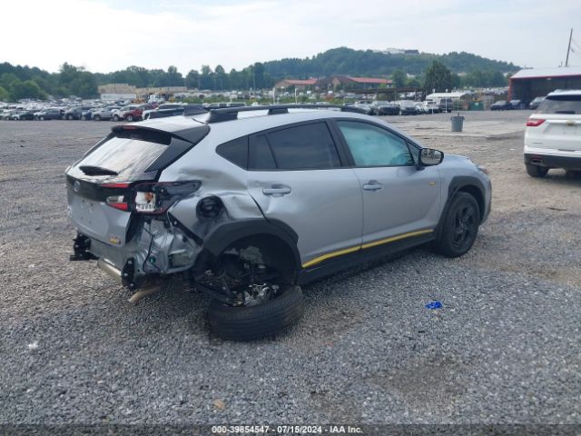 Photo 3 VIN: 4S4GUHF68R3735667 - SUBARU CROSSTREK 