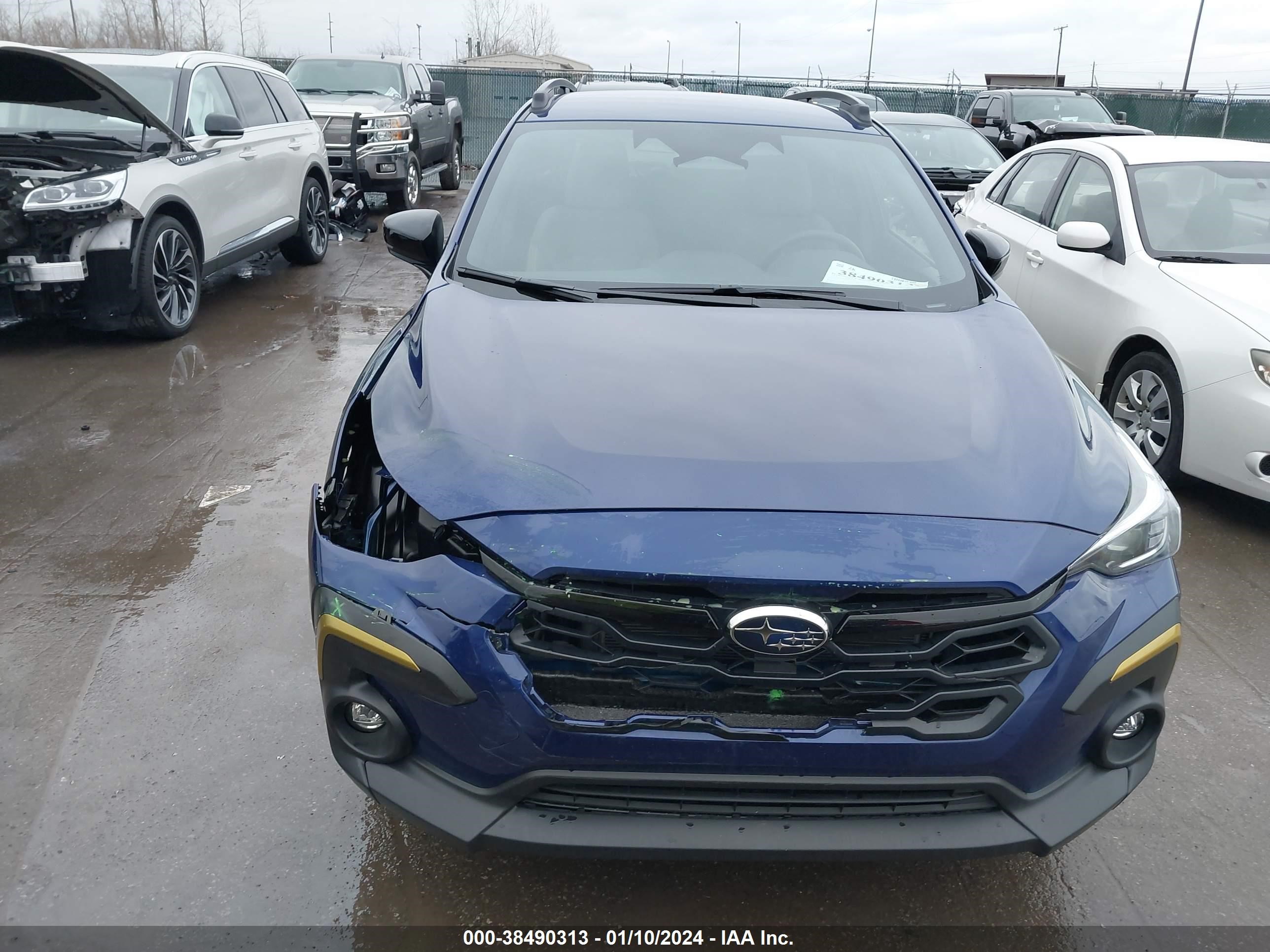 Photo 12 VIN: 4S4GUHF69R3738643 - SUBARU CROSSTREK 