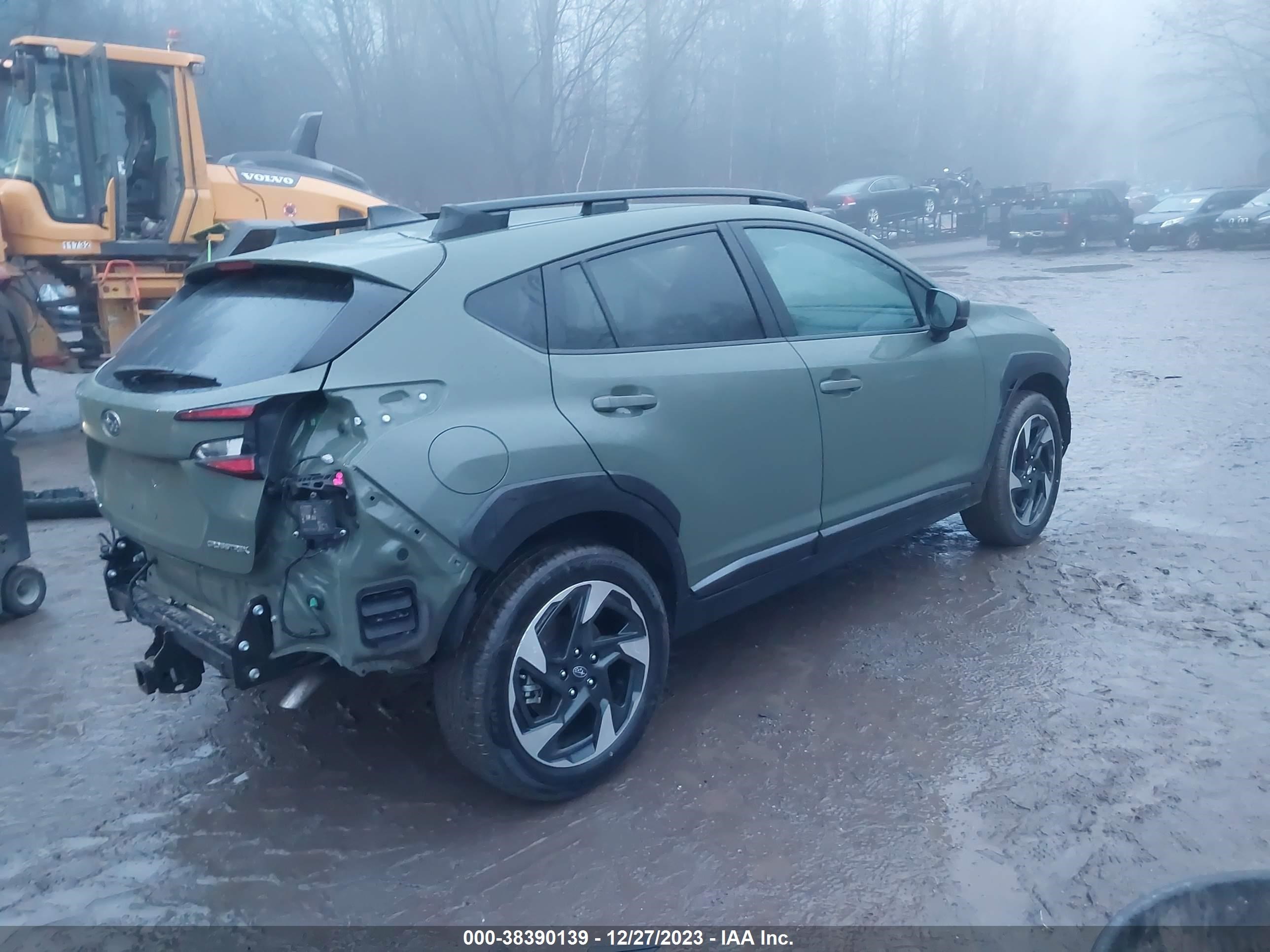 Photo 3 VIN: 4S4GUHL64R3702816 - SUBARU CROSSTREK 