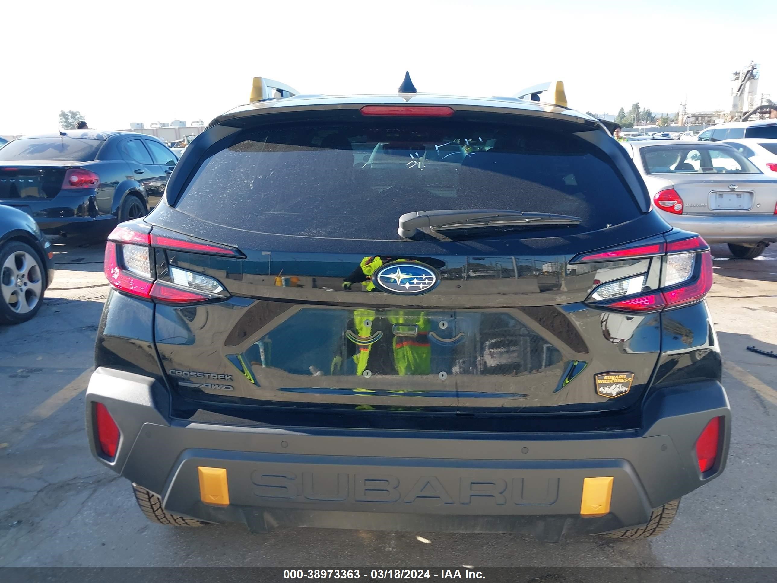 Photo 14 VIN: 4S4GUHT60R3726451 - SUBARU CROSSTREK 