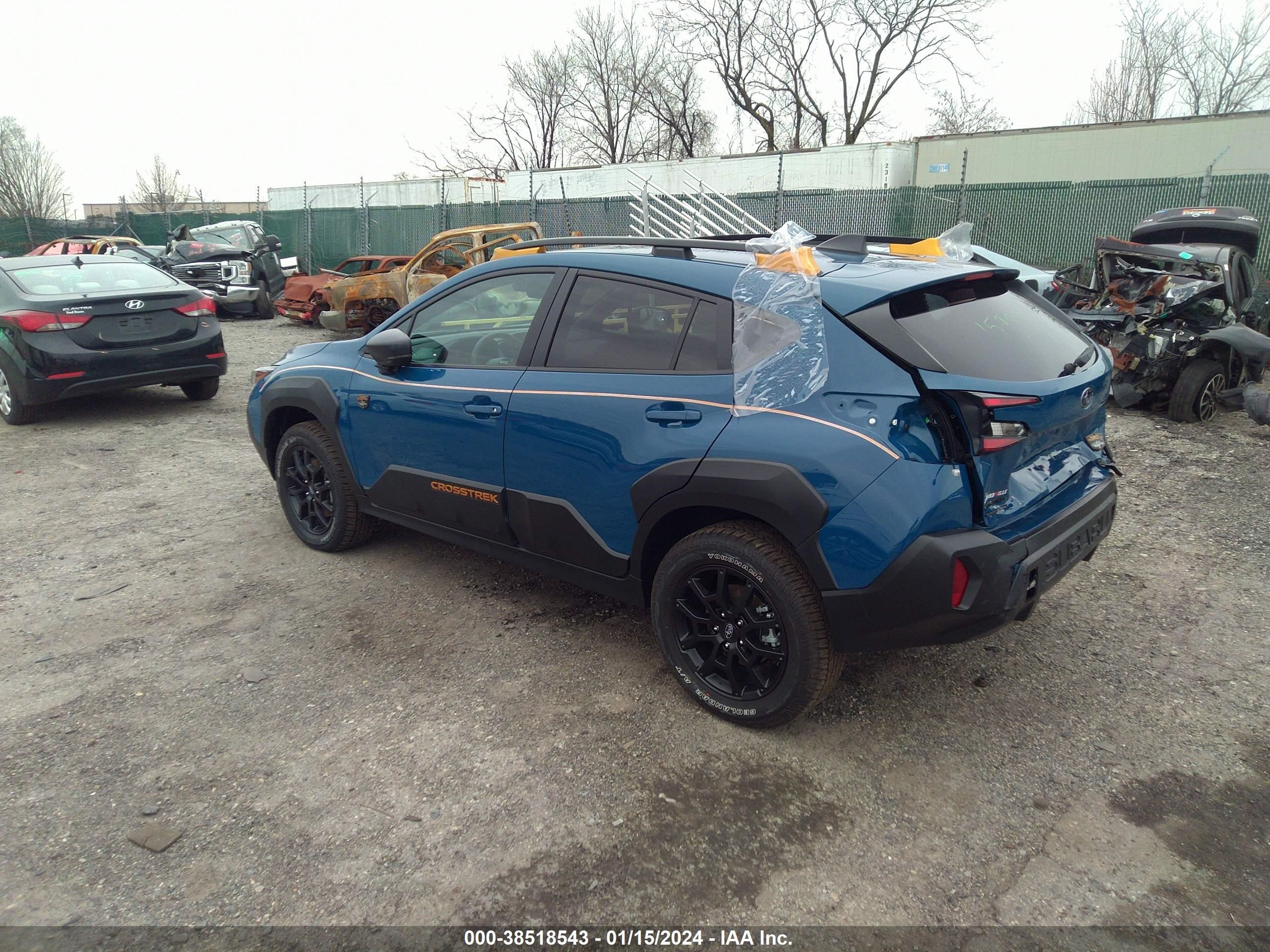 Photo 2 VIN: 4S4GUHU64R3723552 - SUBARU CROSSTREK 