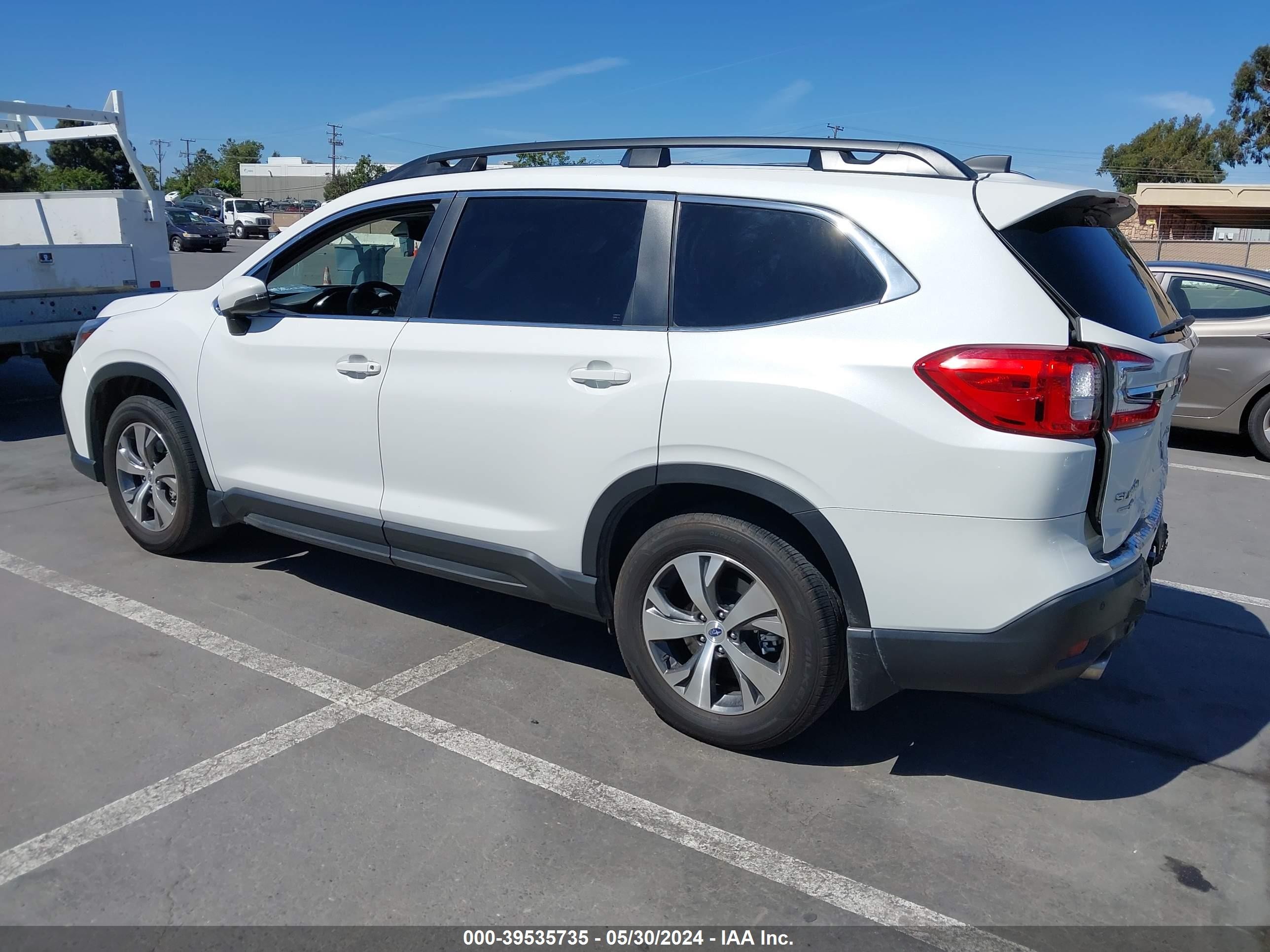 Photo 2 VIN: 4S4WMACD9P3433629 - SUBARU ASCENT 