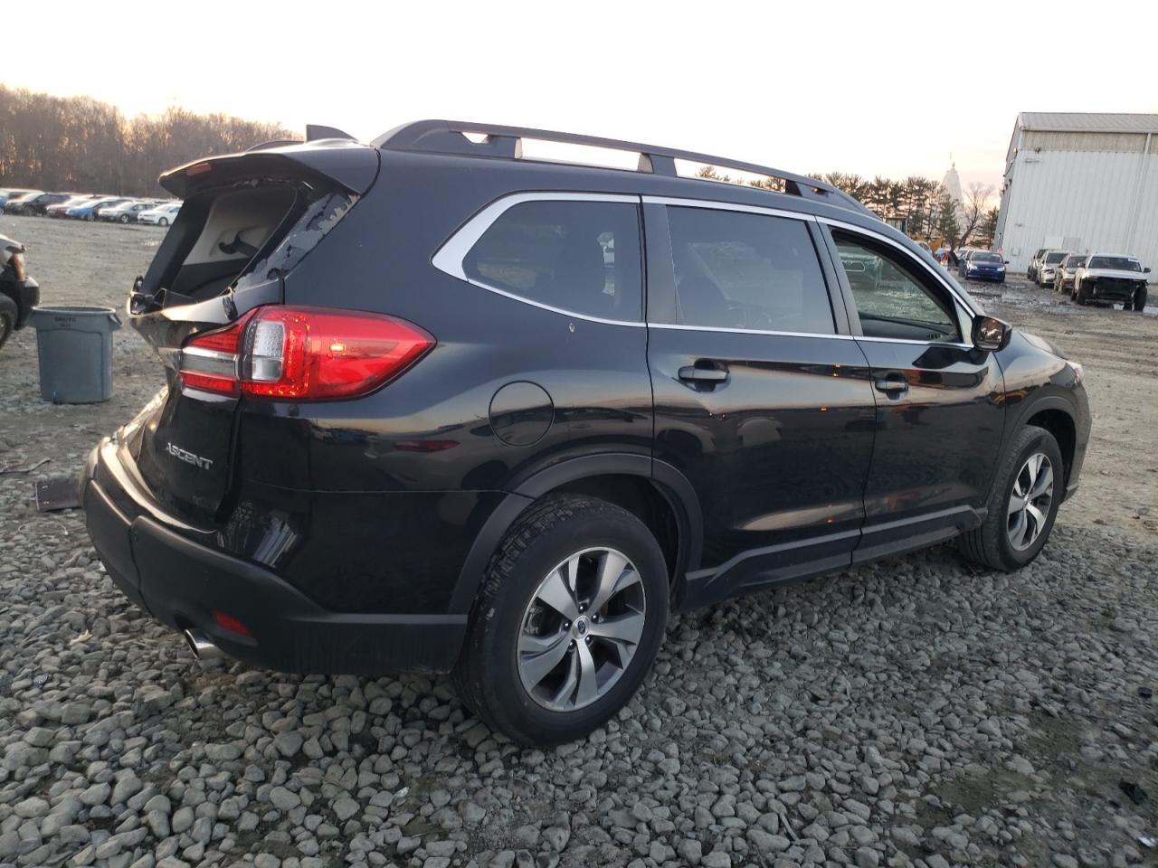 Photo 2 VIN: 4S4WMAED7N3447636 - SUBARU ASCENT 