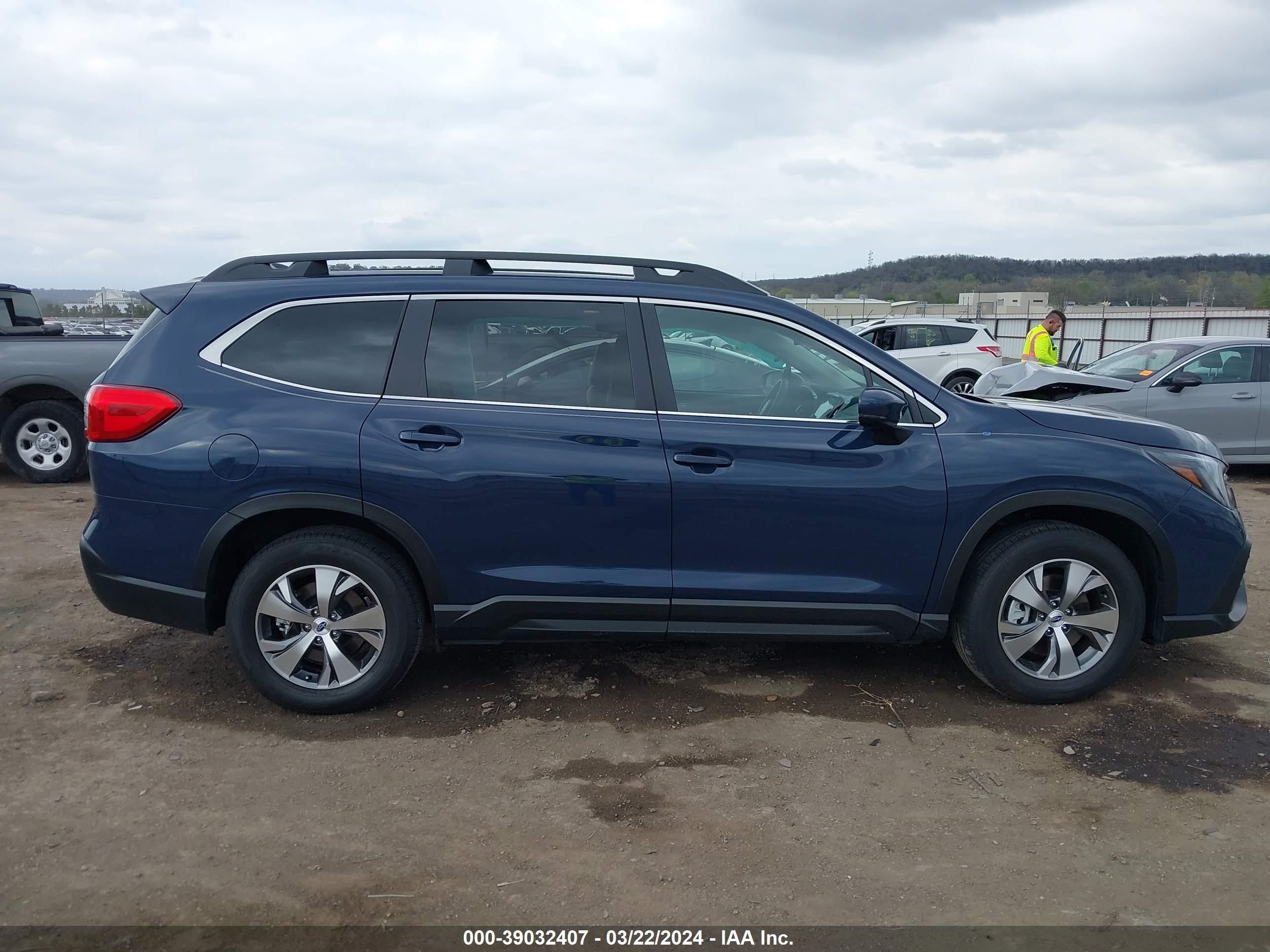 Photo 13 VIN: 4S4WMAED7R3410964 - SUBARU ASCENT 