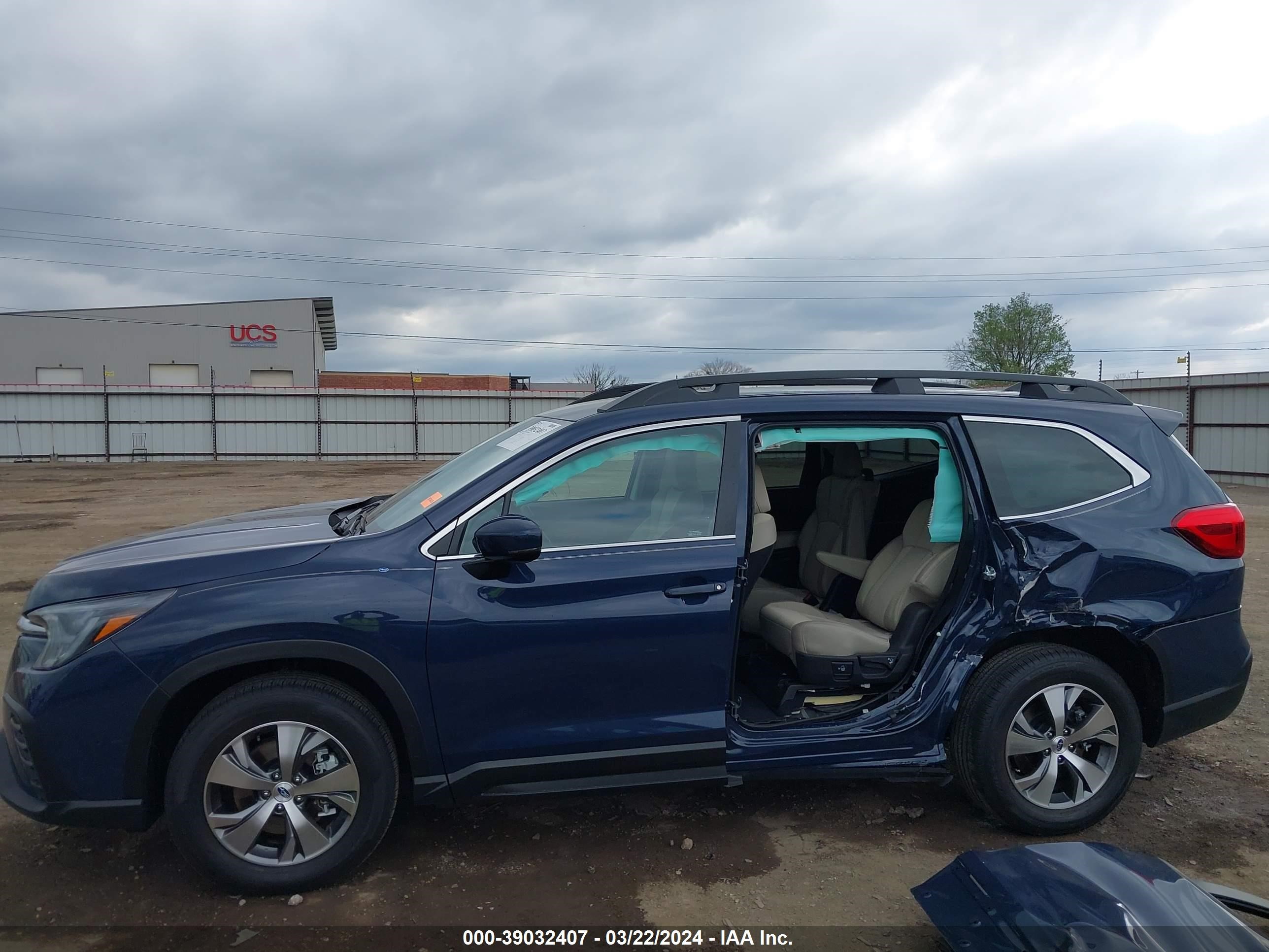 Photo 14 VIN: 4S4WMAED7R3410964 - SUBARU ASCENT 