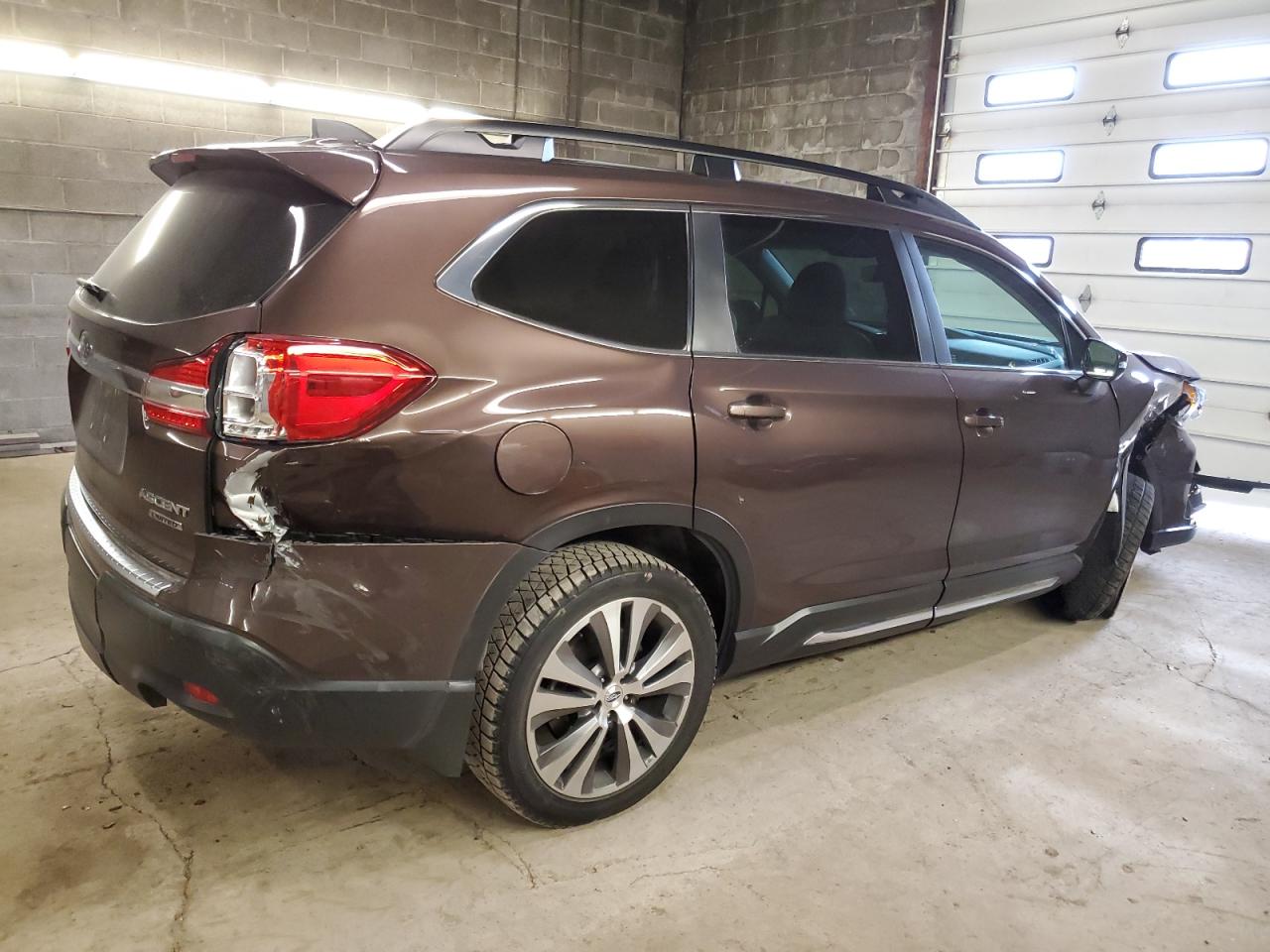 Photo 2 VIN: 4S4WMAPD7M3428838 - SUBARU ASCENT 