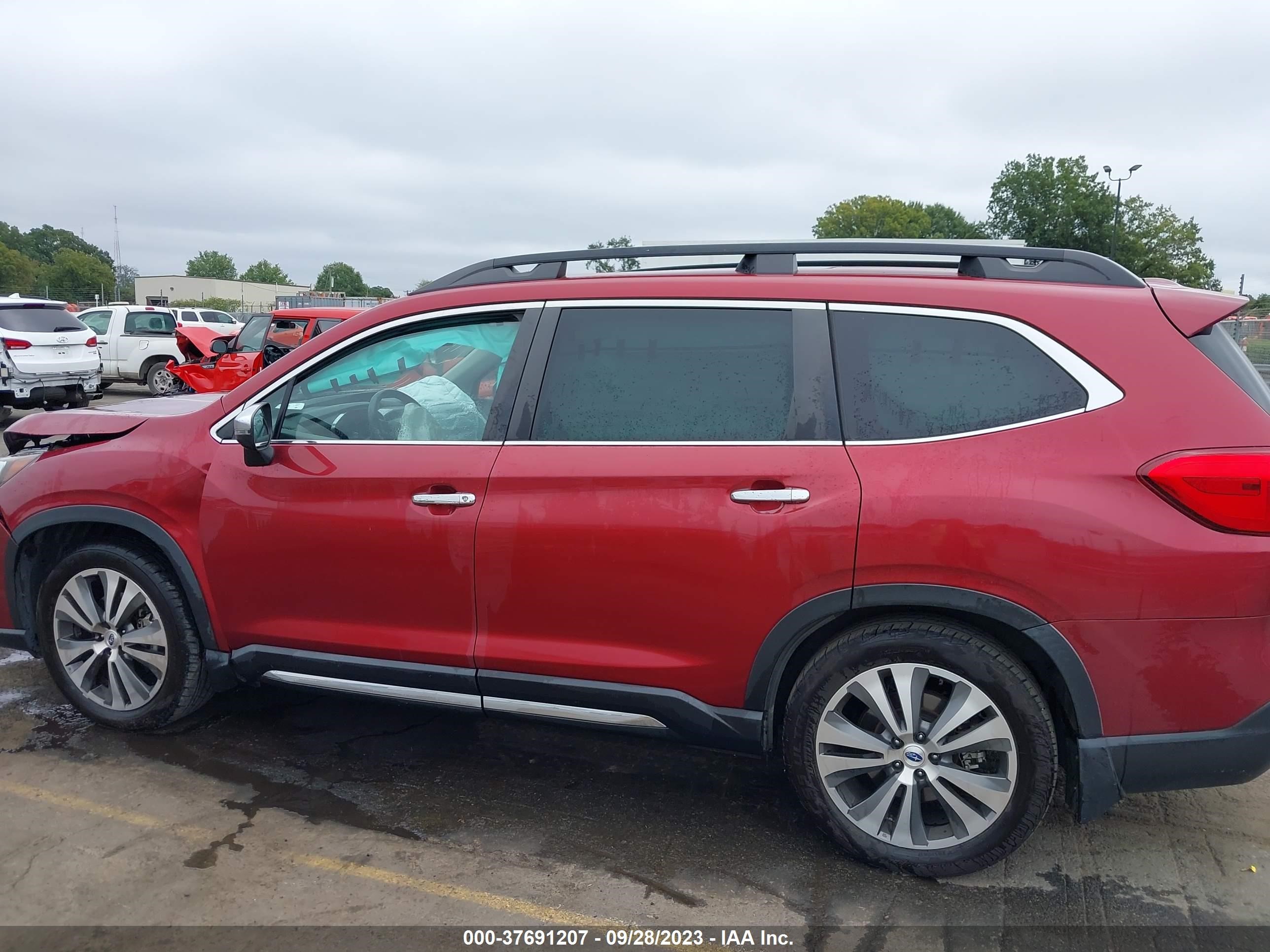 Photo 13 VIN: 4S4WMARD7K3402041 - SUBARU ASCENT 