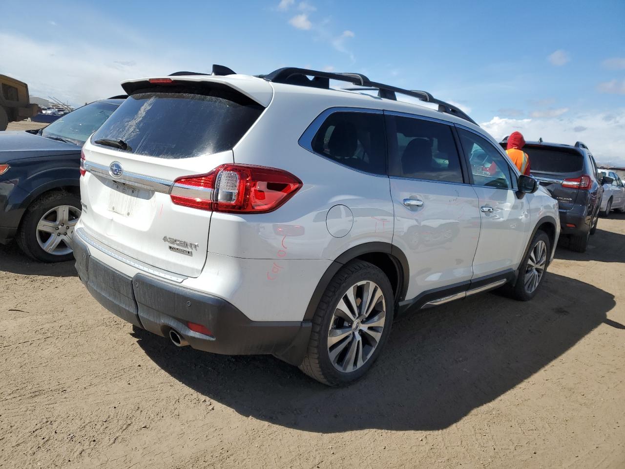 Photo 2 VIN: 4S4WMARD7K3470405 - SUBARU ASCENT 