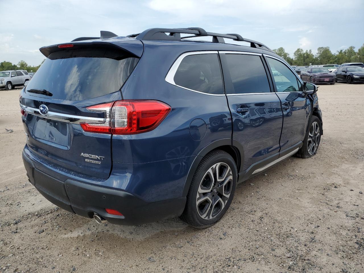 Photo 2 VIN: 4S4WMAUD4P3445055 - SUBARU ASCENT 