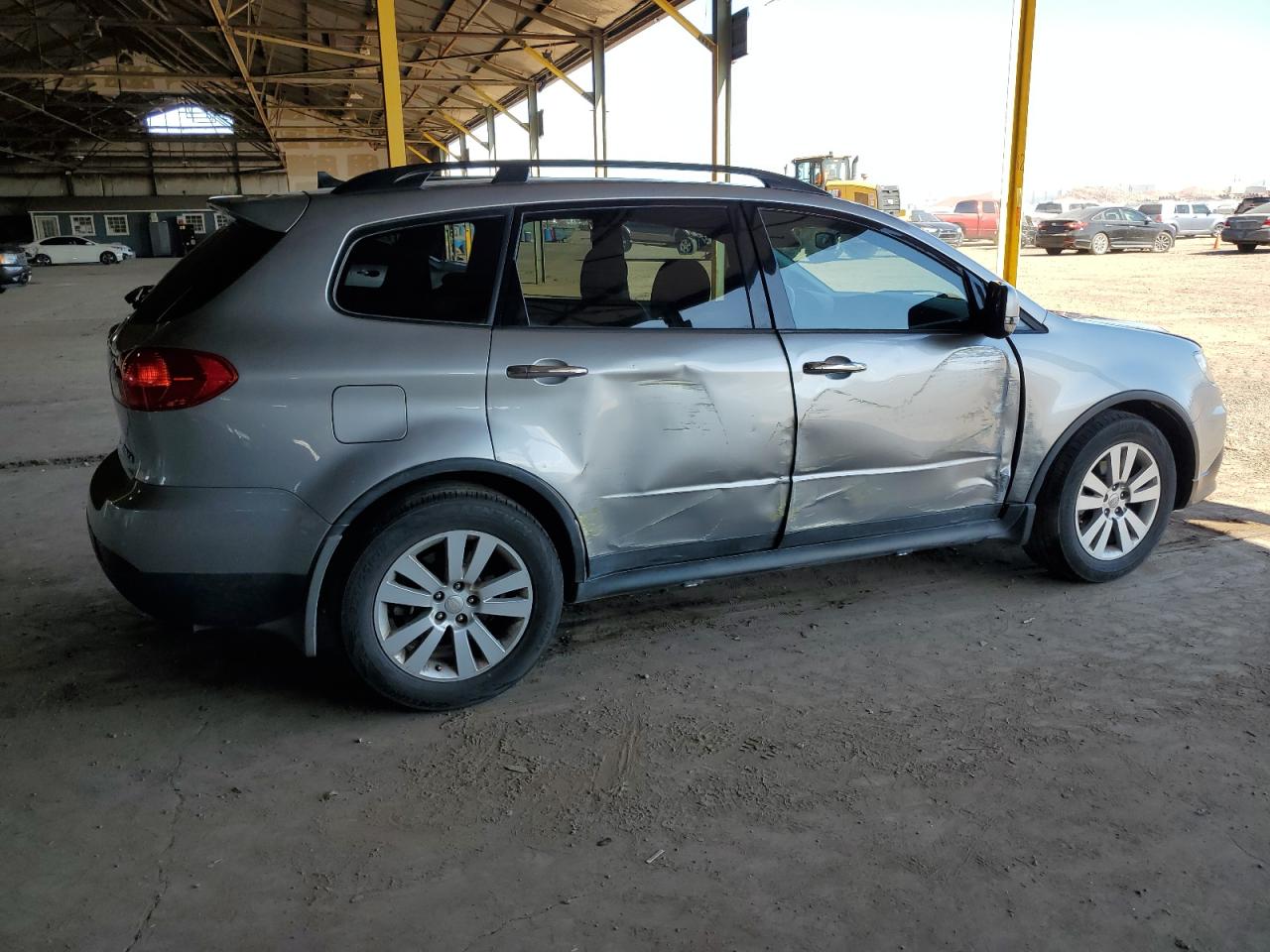 Photo 2 VIN: 4S4WX9HD0B4401864 - SUBARU TRIBECA 