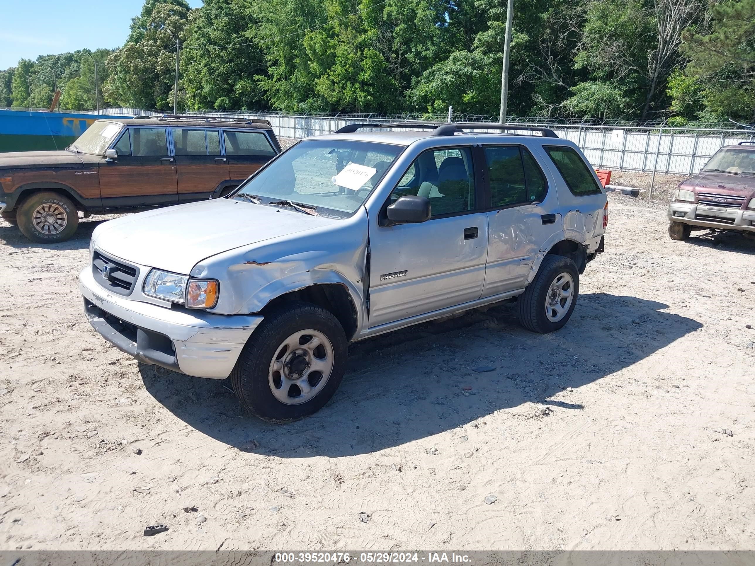 Photo 1 VIN: 4S6CK58W714412183 - HONDA PASSPORT 