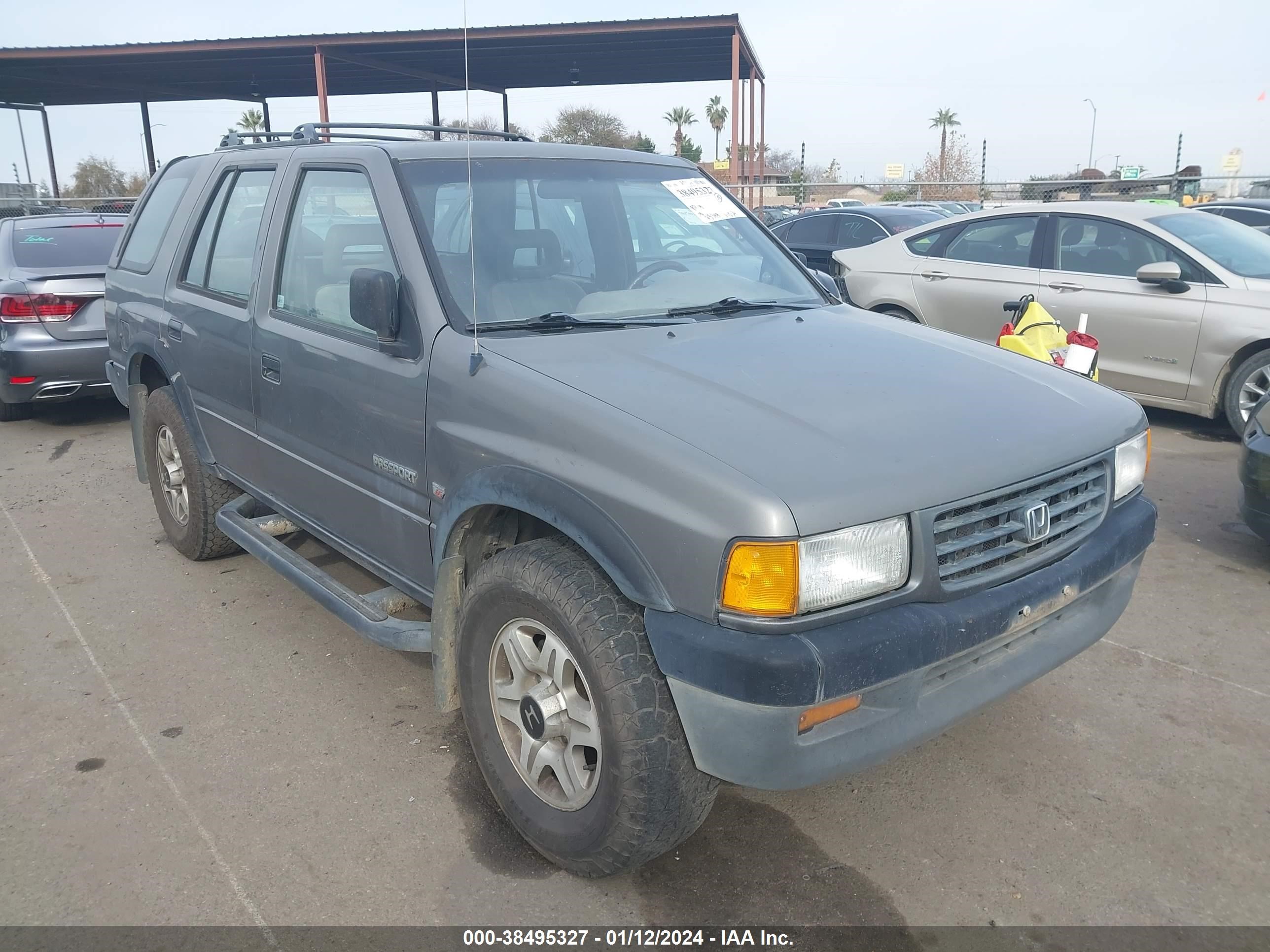 Photo 0 VIN: 4S6CM58V7T4406405 - HONDA PASSPORT 