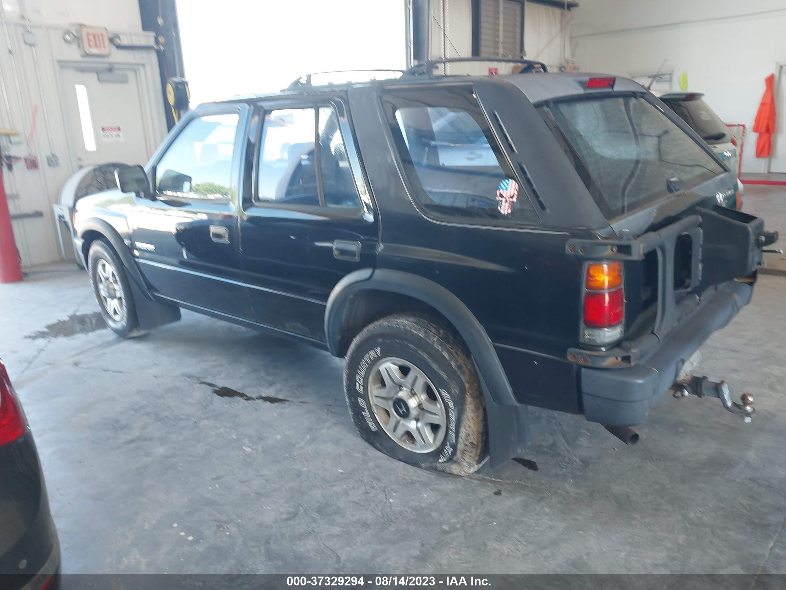 Photo 2 VIN: 4S6CM58VXT4405510 - HONDA PASSPORT 