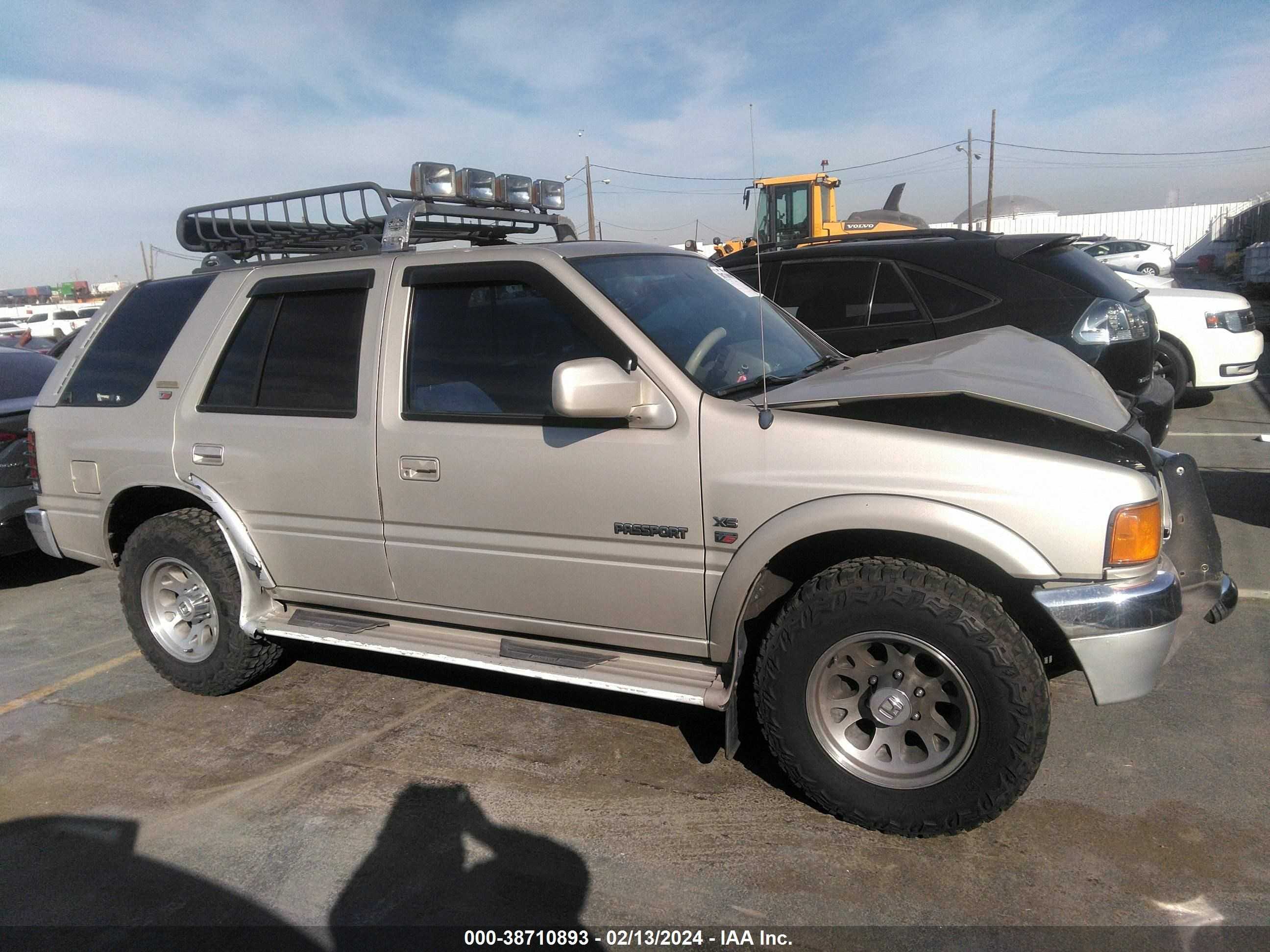 Photo 12 VIN: 4S6CY58VXS4417191 - HONDA PASSPORT 