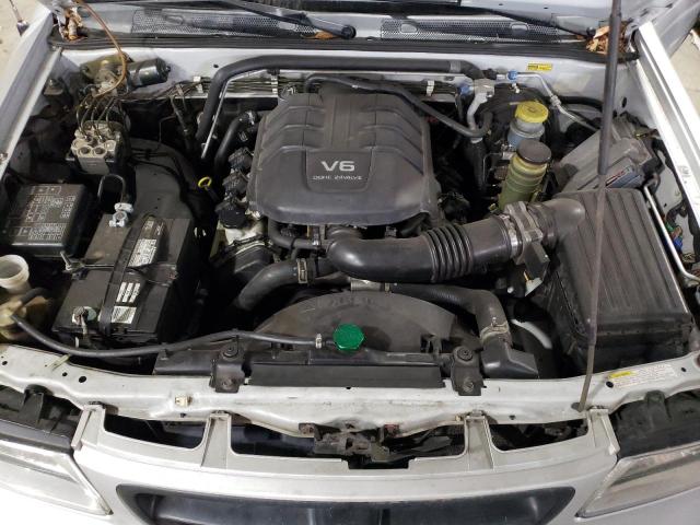 Photo 10 VIN: 4S6DM58W124400935 - HONDA PASSPORT 