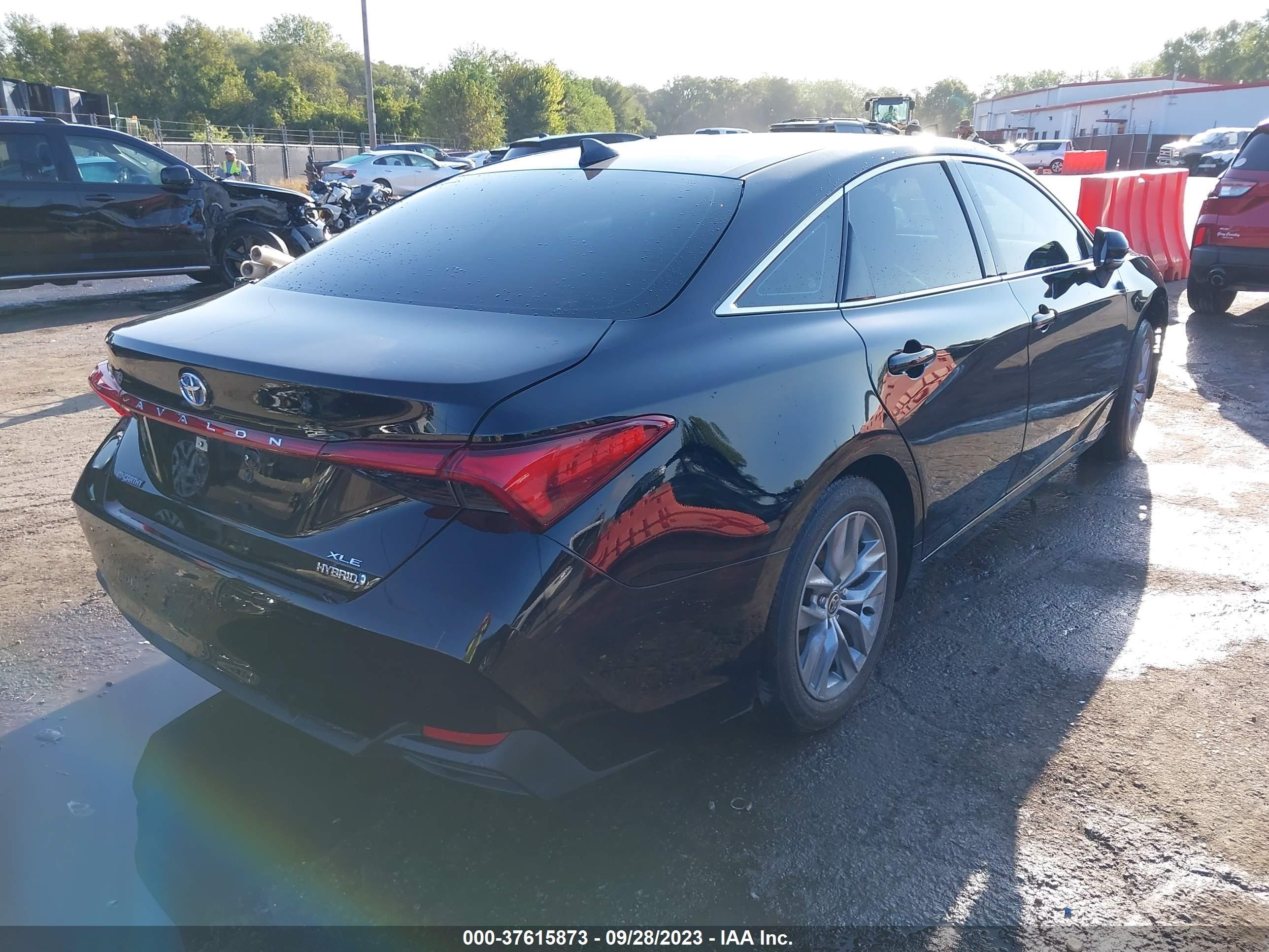 Photo 3 VIN: 4T1AA1AB2NU014873 - TOYOTA AVALON 