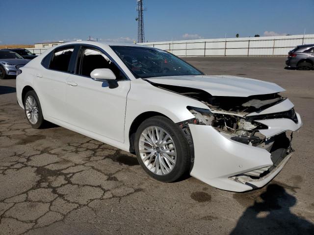 Photo 3 VIN: 4T1B11HK0JU005075 - TOYOTA CAMRY L 