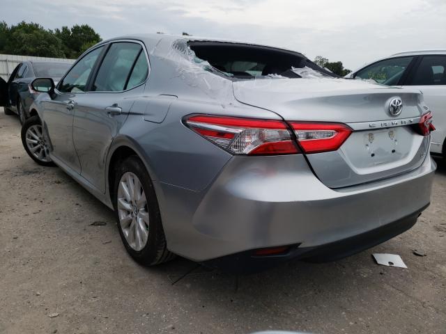 Photo 2 VIN: 4T1B11HK0JU005612 - TOYOTA CAMRY L 