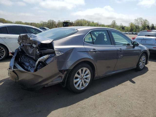 Photo 2 VIN: 4T1B11HK0JU018229 - TOYOTA CAMRY 