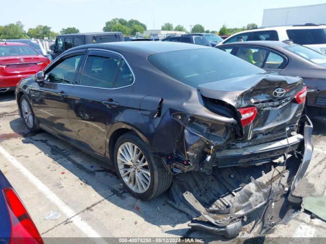 Photo 2 VIN: 4T1B11HK0JU036178 - TOYOTA CAMRY 