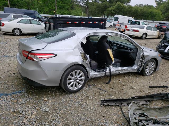 Photo 2 VIN: 4T1B11HK0JU040070 - TOYOTA CAMRY L 