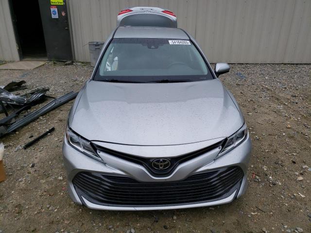 Photo 4 VIN: 4T1B11HK0JU040070 - TOYOTA CAMRY L 