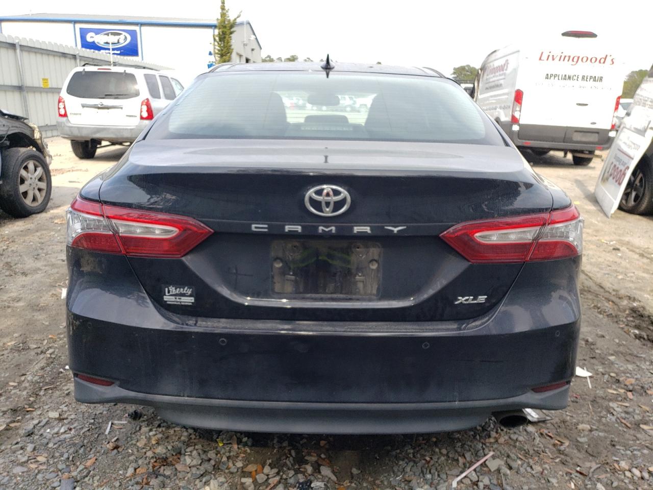 Photo 5 VIN: 4T1B11HK0JU042269 - TOYOTA CAMRY 