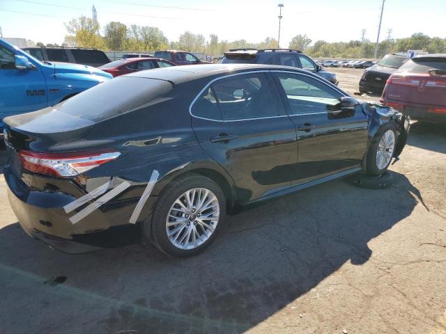 Photo 2 VIN: 4T1B11HK0JU057113 - TOYOTA CAMRY L 