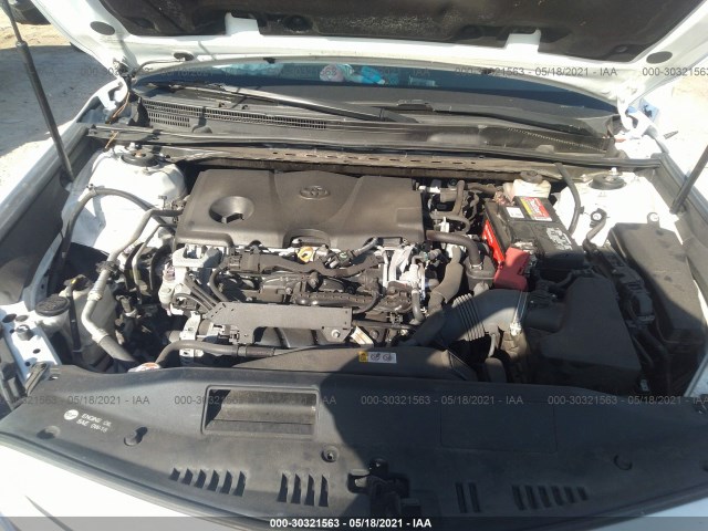 Photo 9 VIN: 4T1B11HK0JU057659 - TOYOTA CAMRY 