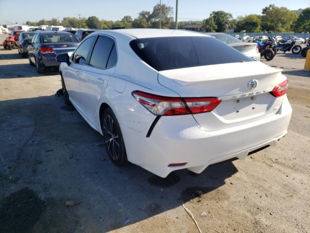 Photo 2 VIN: 4T1B11HK0JU060030 - TOYOTA CAMRY L 