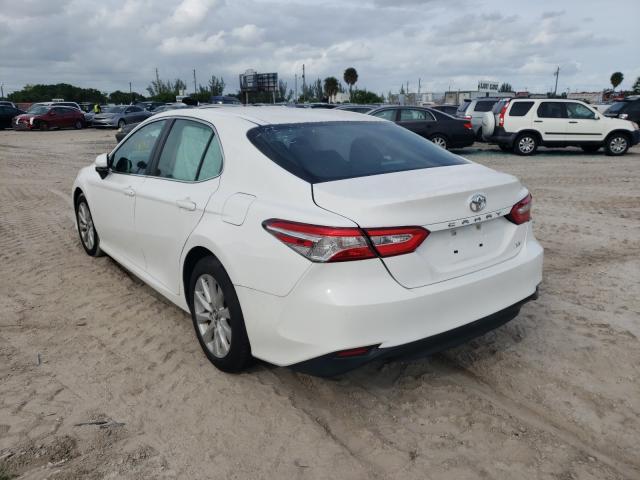 Photo 2 VIN: 4T1B11HK0JU060867 - TOYOTA CAMRY L 