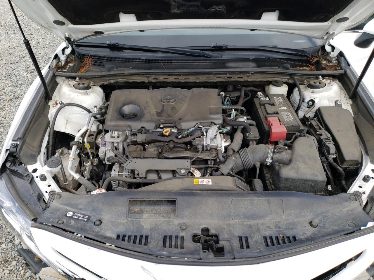 Photo 10 VIN: 4T1B11HK0JU070475 - TOYOTA CAMRY 