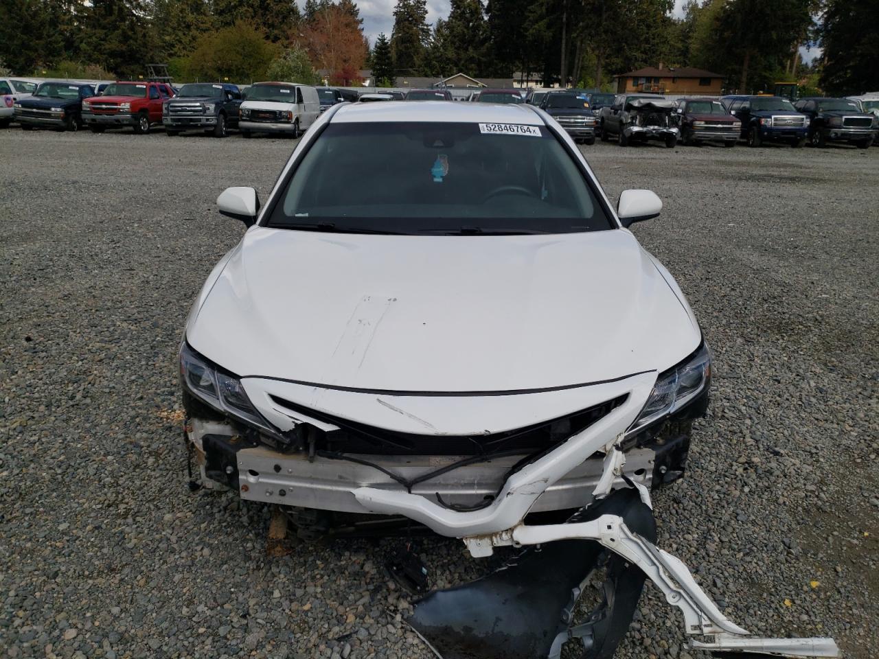 Photo 4 VIN: 4T1B11HK0JU070475 - TOYOTA CAMRY 