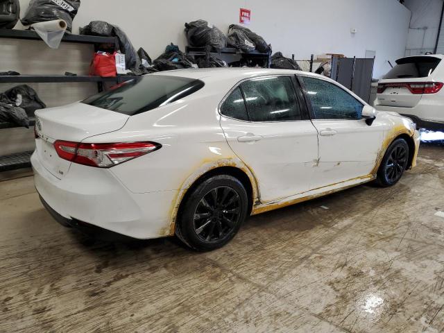 Photo 2 VIN: 4T1B11HK0JU078639 - TOYOTA CAMRY 