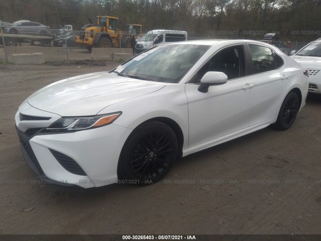 Photo 1 VIN: 4T1B11HK0JU086319 - TOYOTA CAMRY 