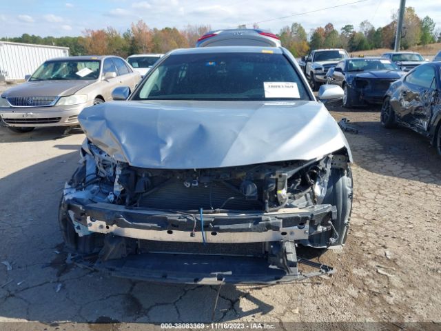 Photo 5 VIN: 4T1B11HK0JU088426 - TOYOTA CAMRY 