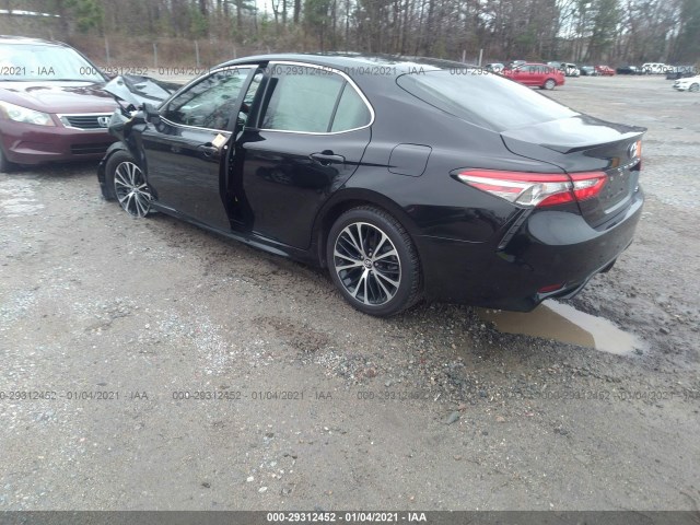 Photo 2 VIN: 4T1B11HK0JU090015 - TOYOTA CAMRY 