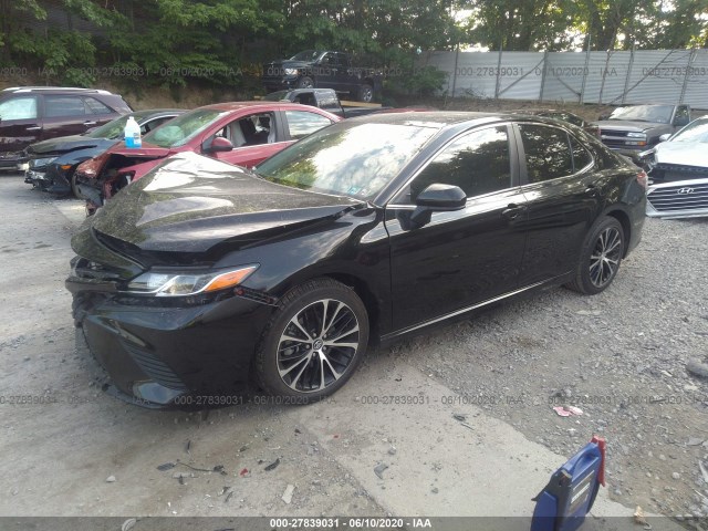 Photo 1 VIN: 4T1B11HK0JU091214 - TOYOTA CAMRY 