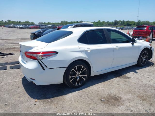 Photo 3 VIN: 4T1B11HK0JU091391 - TOYOTA CAMRY 